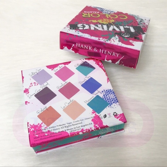 LIP LOVE LUXE LIPSTICK + EYESHADOW PALETTE - Picture 11 of 16